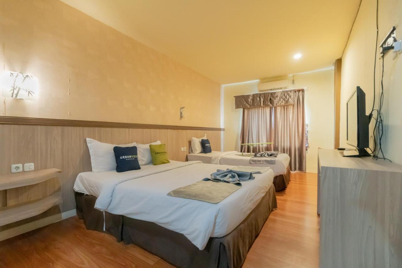 Urbanview Hotel Best Skip Palembang Extérieur photo