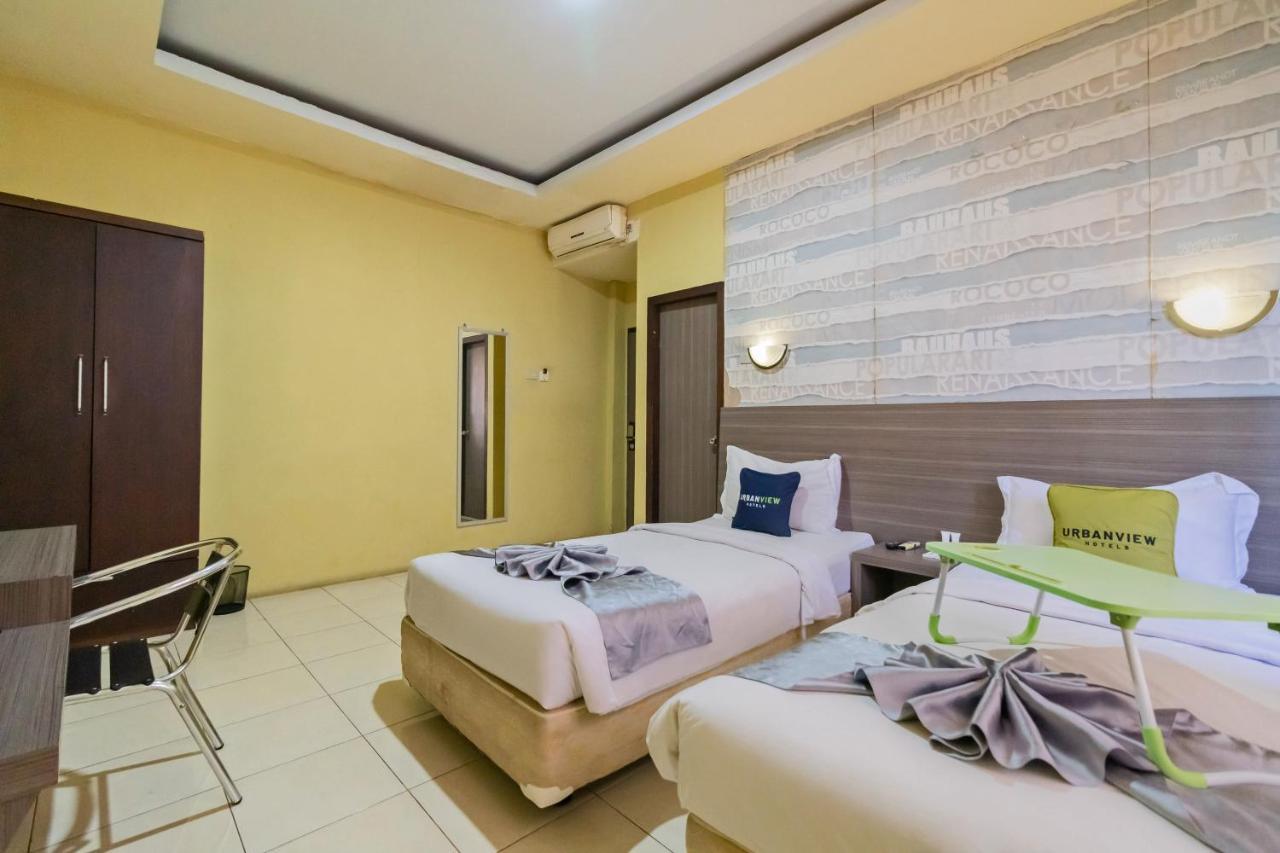 Urbanview Hotel Best Skip Palembang Extérieur photo