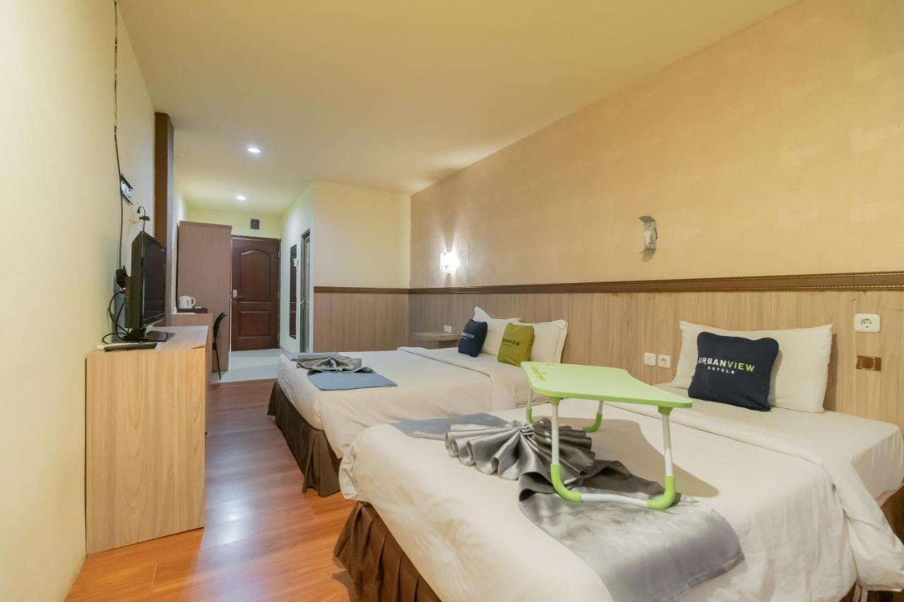 Urbanview Hotel Best Skip Palembang Extérieur photo
