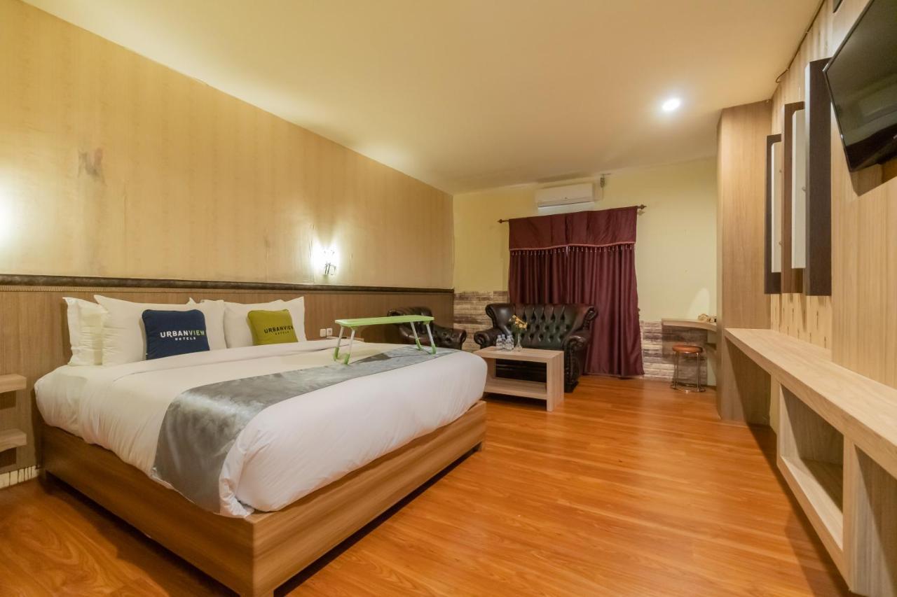 Urbanview Hotel Best Skip Palembang Extérieur photo