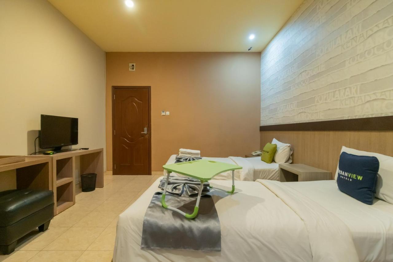 Urbanview Hotel Best Skip Palembang Extérieur photo