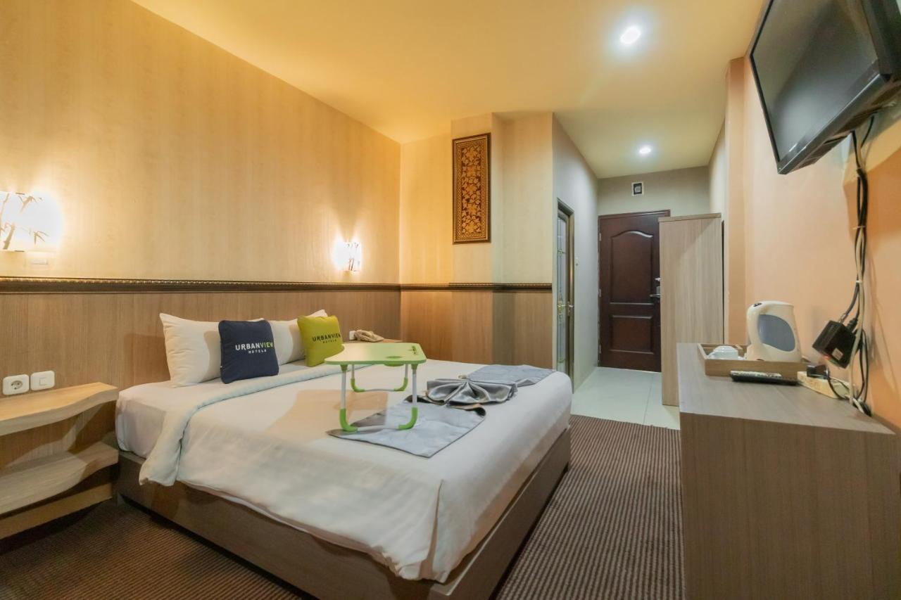Urbanview Hotel Best Skip Palembang Extérieur photo