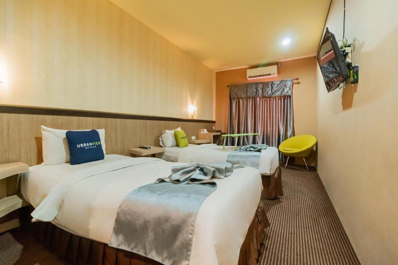 Urbanview Hotel Best Skip Palembang Extérieur photo